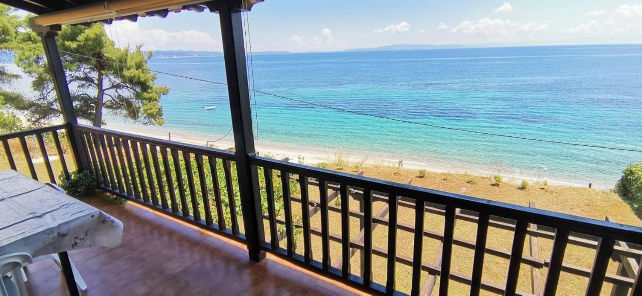 Sangue Blu Beachfront Villa Apartment Ayos Nikolaos Dış mekan fotoğraf